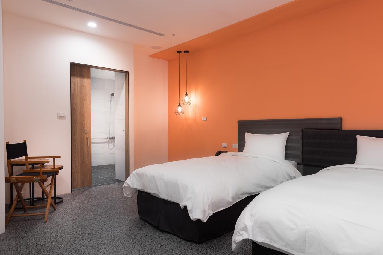 Hotel Half Taichung Esterno foto