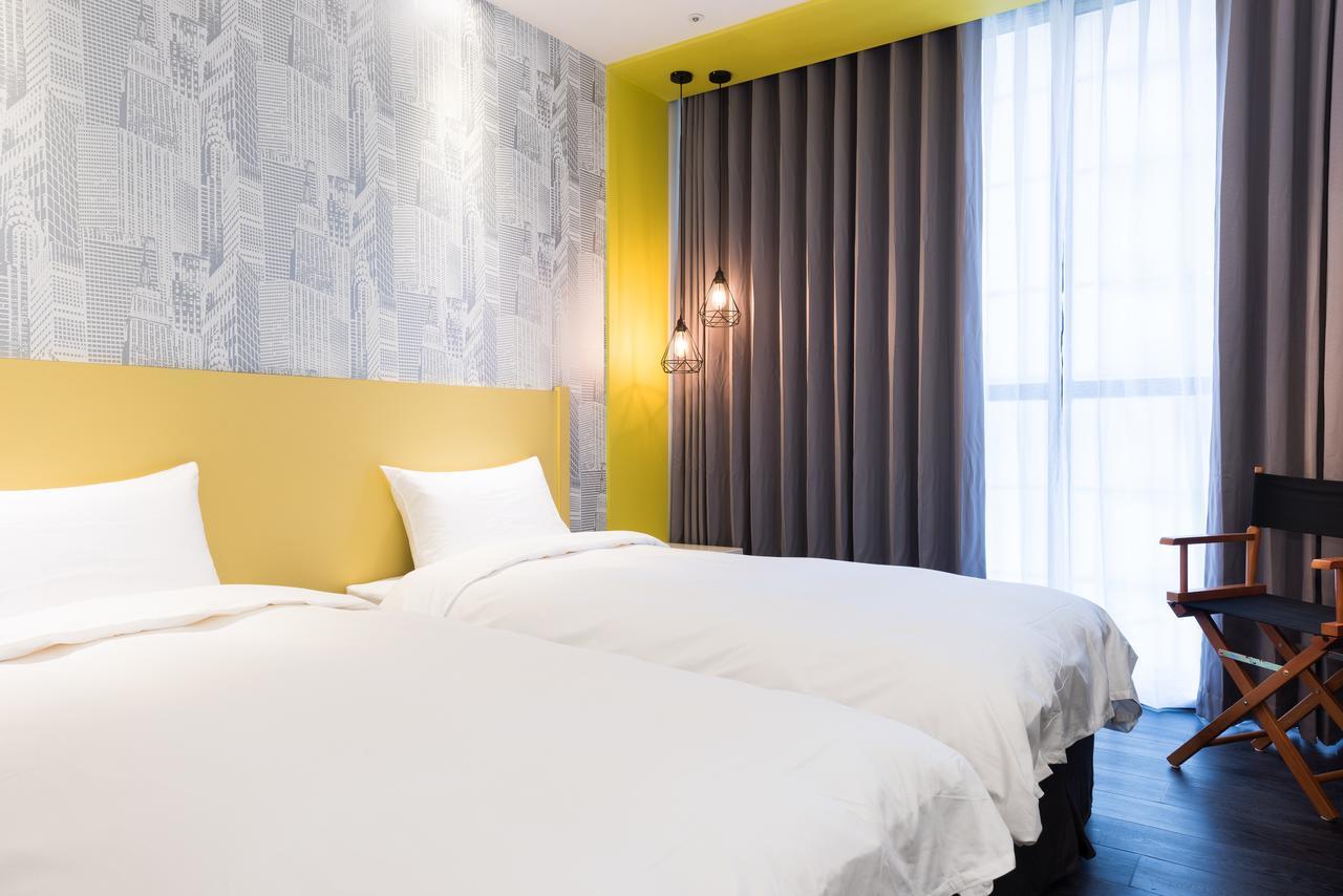 Hotel Half Taichung Esterno foto